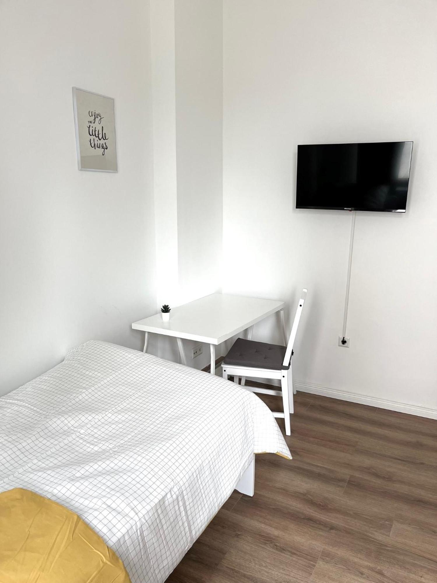 Schoenes Zentral In Guest house